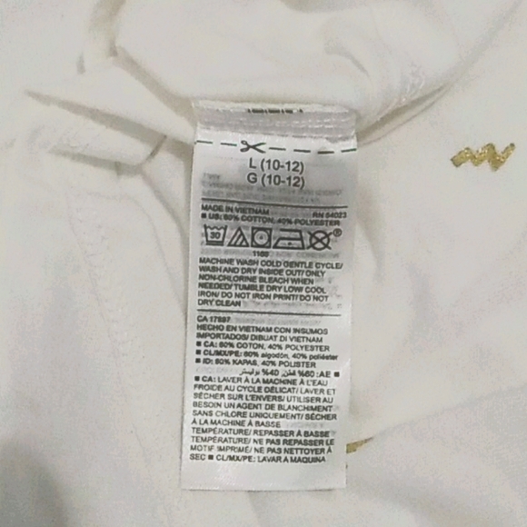 Girl's white top by Old Navy - Picture 3 of 3